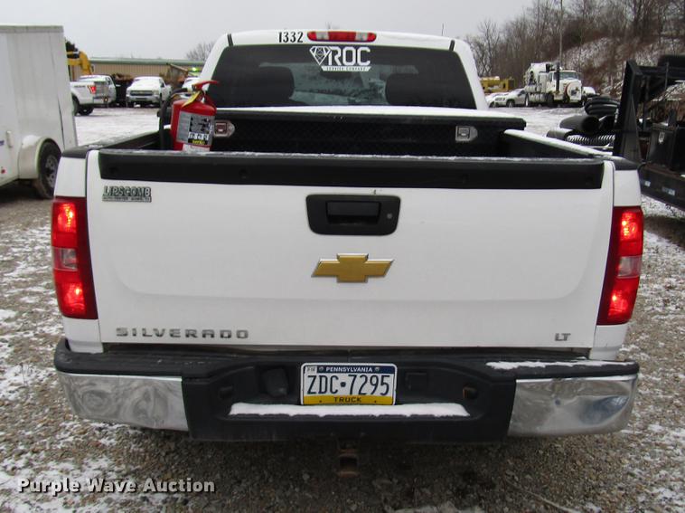 image for item DB6977 2013 Chevrolet Silverado 1500 Ext. Cab pickup truck