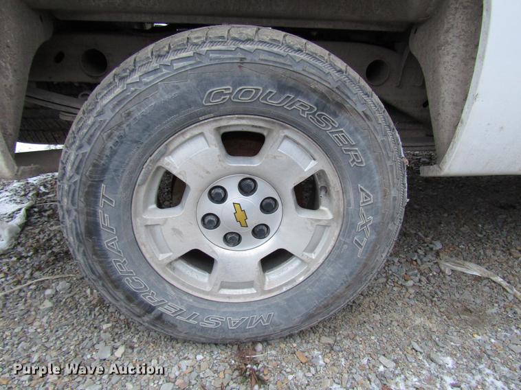 image for item DB6977 2013 Chevrolet Silverado 1500 Ext. Cab pickup truck