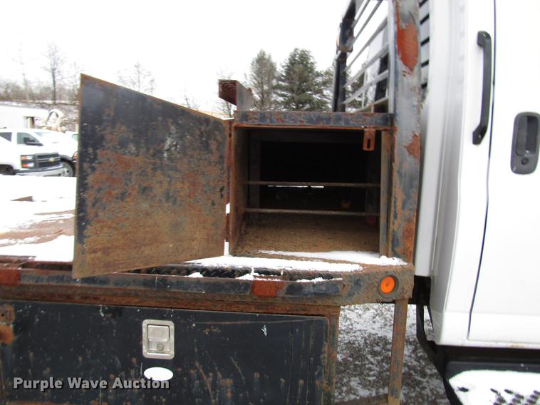 image for item DB6978 2008 Chevrolet C4500 flatbed truck