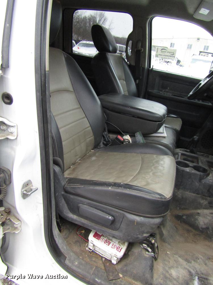 image for item DB6982 2011 Dodge Ram 5500 Crew Cab flatbed truck