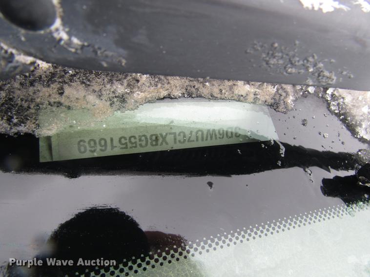 image for item DB6982 2011 Dodge Ram 5500 Crew Cab flatbed truck