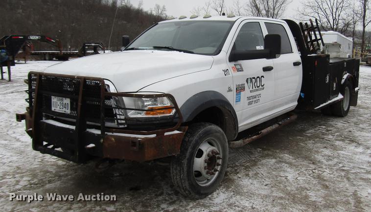 image for item DB6983 2011 Dodge Ram 5500 flatbed truck