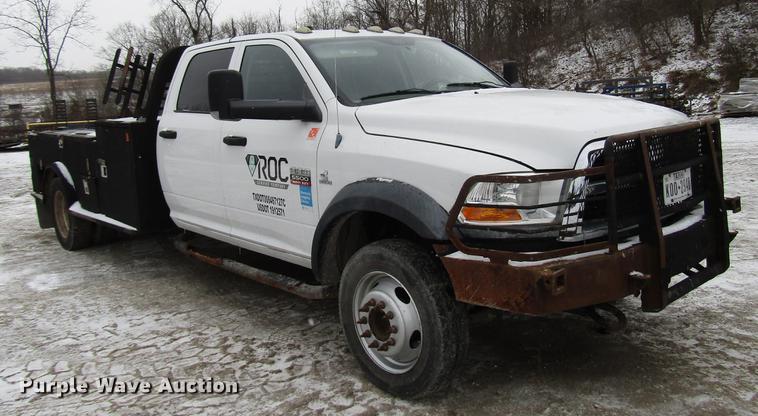 image for item DB6983 2011 Dodge Ram 5500 flatbed truck