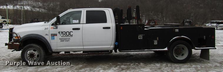 image for item DB6983 2011 Dodge Ram 5500 flatbed truck