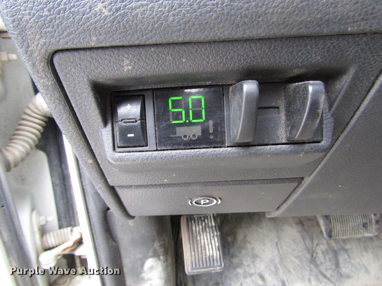 image for item DB6983 2011 Dodge Ram 5500 flatbed truck