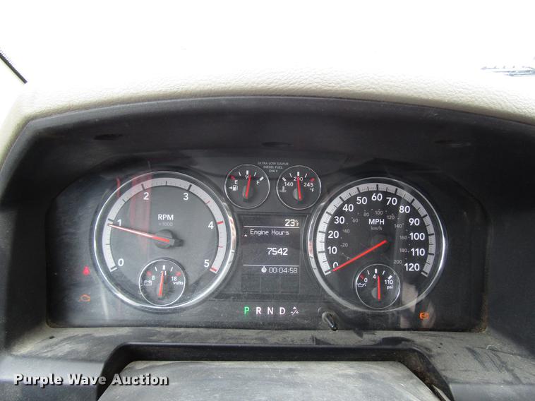 image for item DB6983 2011 Dodge Ram 5500 flatbed truck