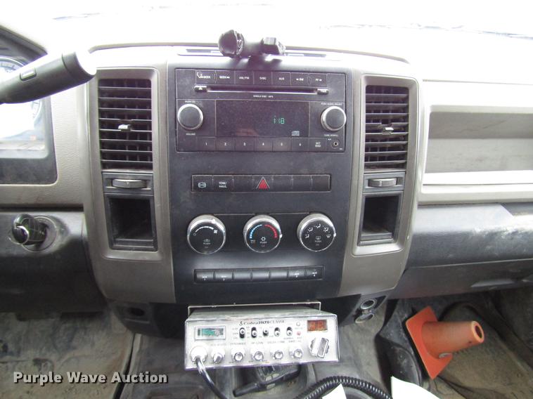 image for item DB6983 2011 Dodge Ram 5500 flatbed truck