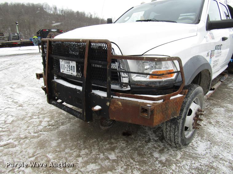 image for item DB6983 2011 Dodge Ram 5500 flatbed truck