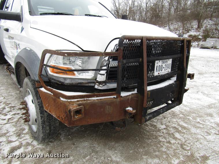 image for item DB6983 2011 Dodge Ram 5500 flatbed truck