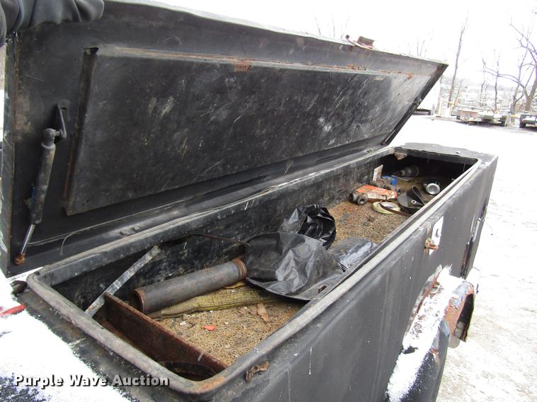 image for item DB6983 2011 Dodge Ram 5500 flatbed truck