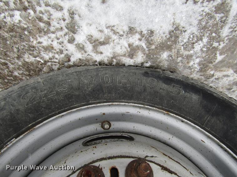 image for item DB6983 2011 Dodge Ram 5500 flatbed truck