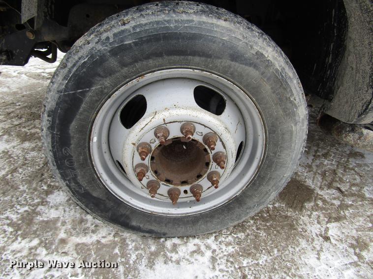 image for item DB6983 2011 Dodge Ram 5500 flatbed truck