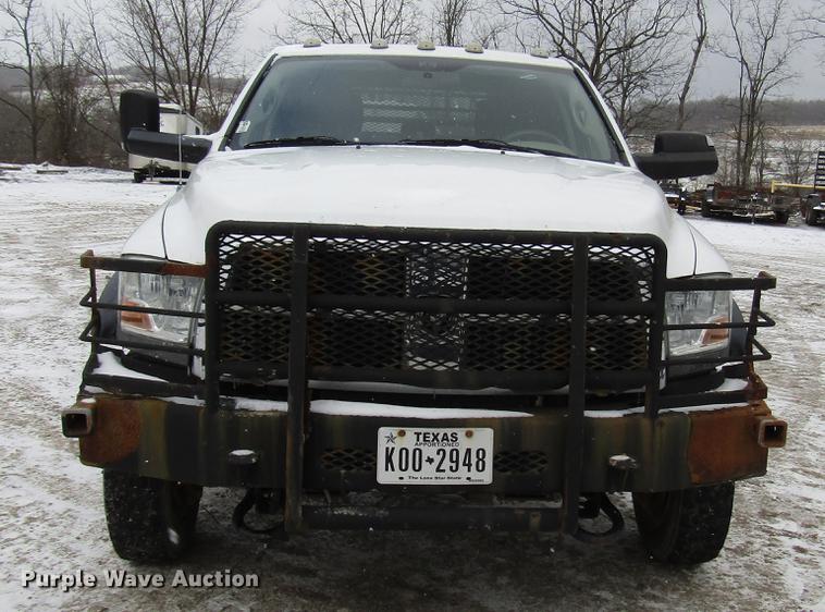 image for item DB6985 2012 Dodge Ram 5500 flatbed truck