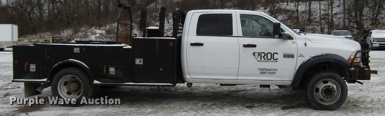 image for item DB6985 2012 Dodge Ram 5500 flatbed truck