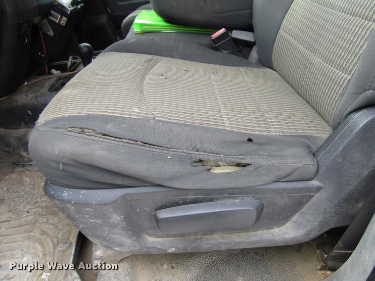 image for item DB6985 2012 Dodge Ram 5500 flatbed truck