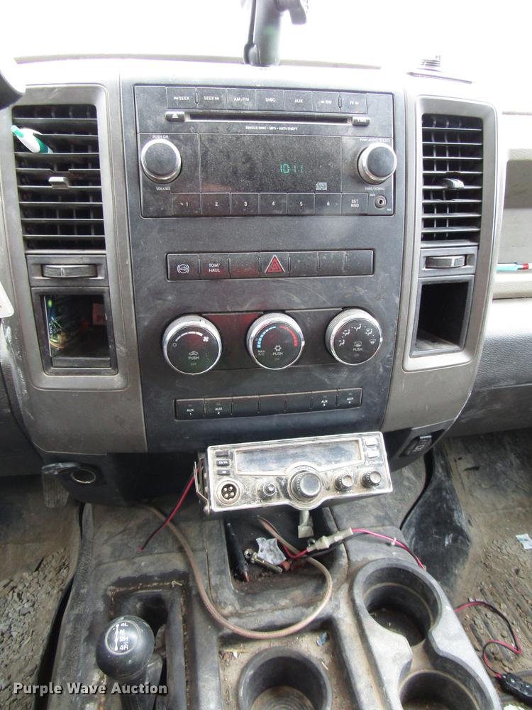 image for item DB6985 2012 Dodge Ram 5500 flatbed truck