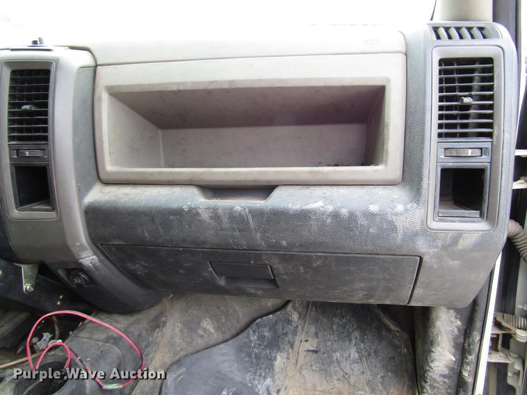 image for item DB6985 2012 Dodge Ram 5500 flatbed truck