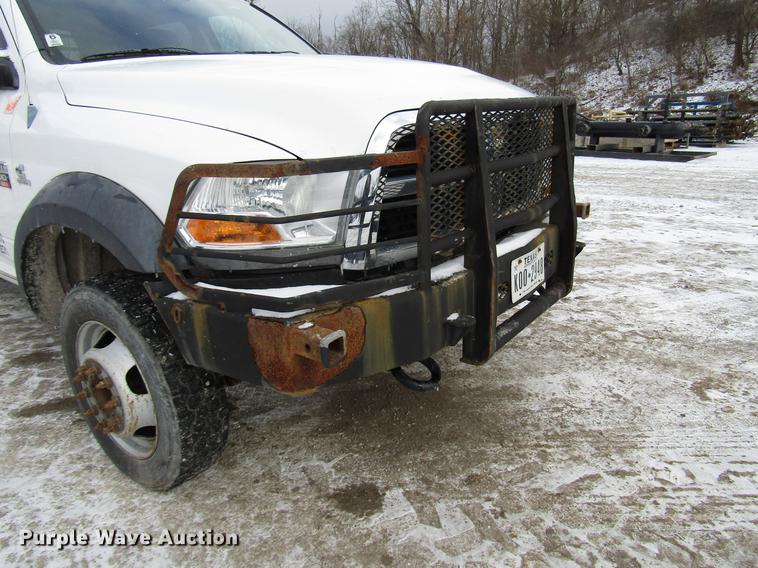 image for item DB6985 2012 Dodge Ram 5500 flatbed truck