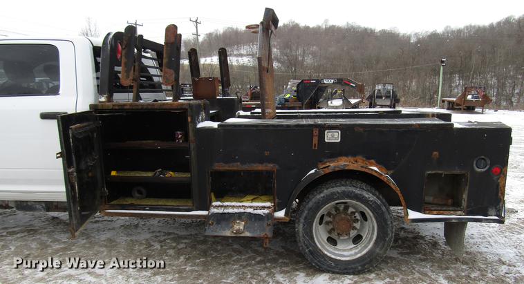 image for item DB6985 2012 Dodge Ram 5500 flatbed truck