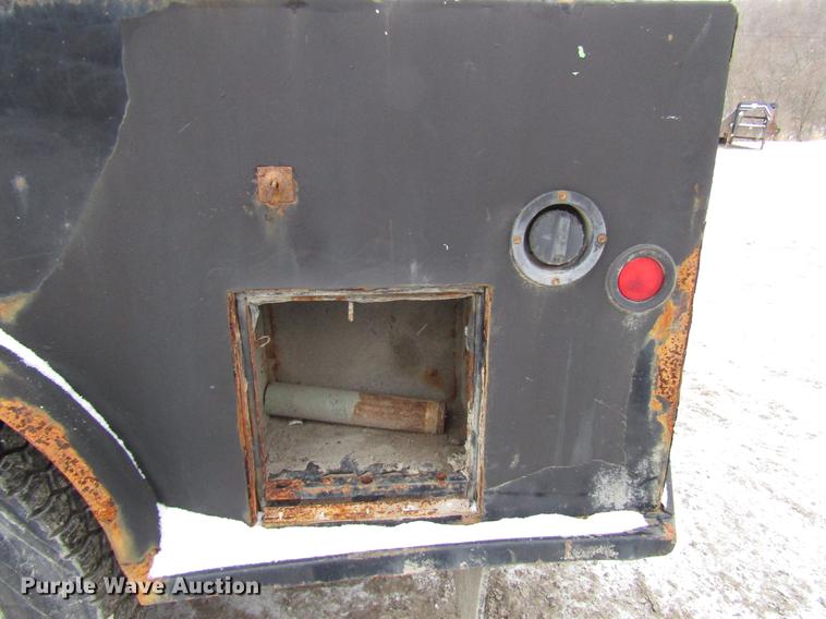 image for item DB6985 2012 Dodge Ram 5500 flatbed truck