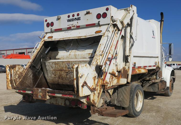 image for item DB8903 2000 International 4700 refuse truck