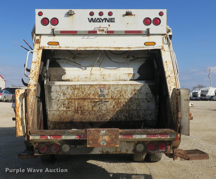 image for item DB8903 2000 International 4700 refuse truck