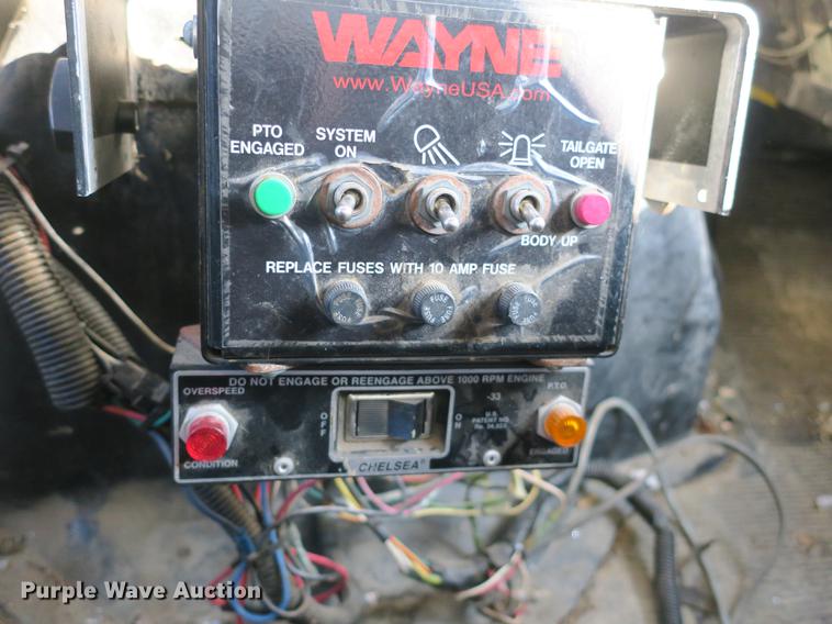 image for item DB8903 2000 International 4700 refuse truck