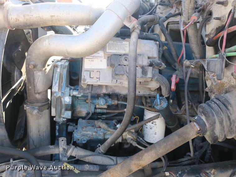 image for item DB8903 2000 International 4700 refuse truck