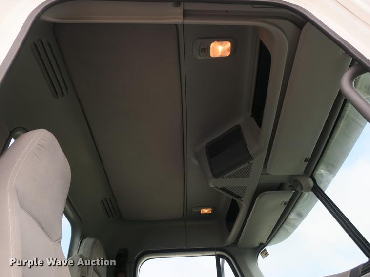 image for item DB8904 2007 Freightliner CL120 vacuum truck