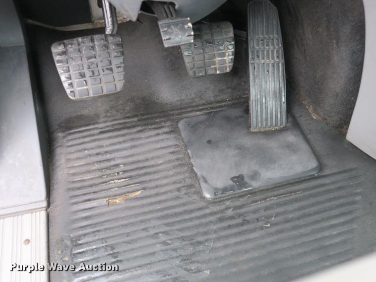 image for item DB8904 2007 Freightliner CL120 vacuum truck