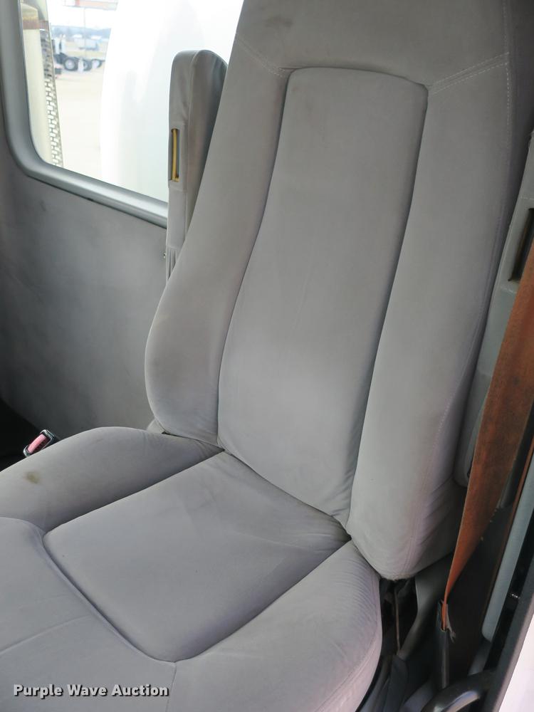 image for item DB8904 2007 Freightliner CL120 vacuum truck