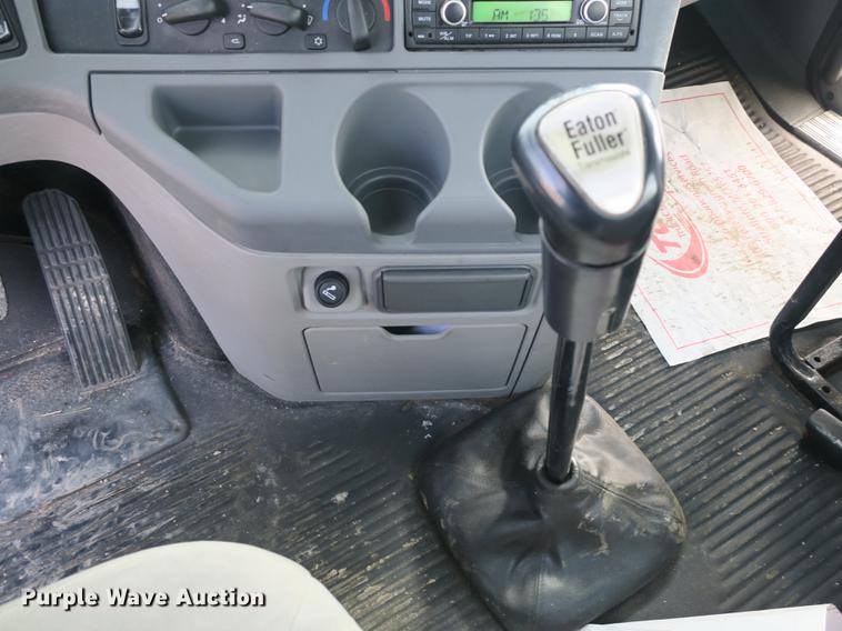 image for item DB8904 2007 Freightliner CL120 vacuum truck