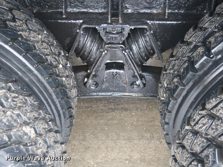 image for item DB8904 2007 Freightliner CL120 vacuum truck