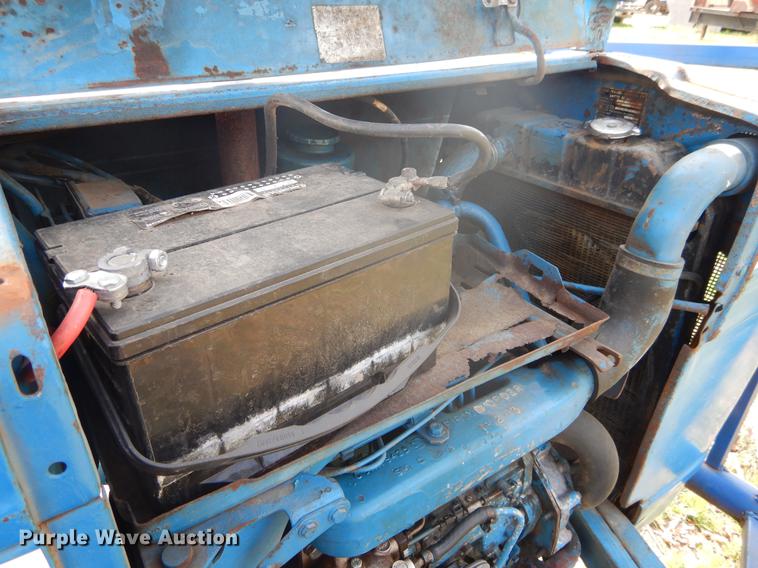 image for item DC0191 Ford 3055 tractor