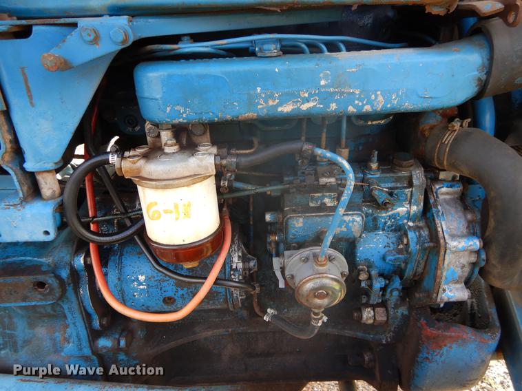 image for item DC0191 Ford 3055 tractor