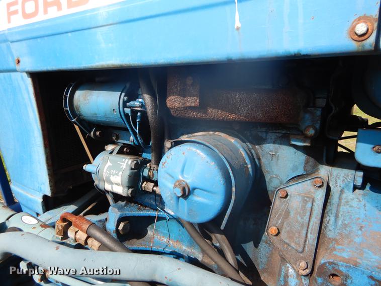 image for item DC0191 Ford 3055 tractor