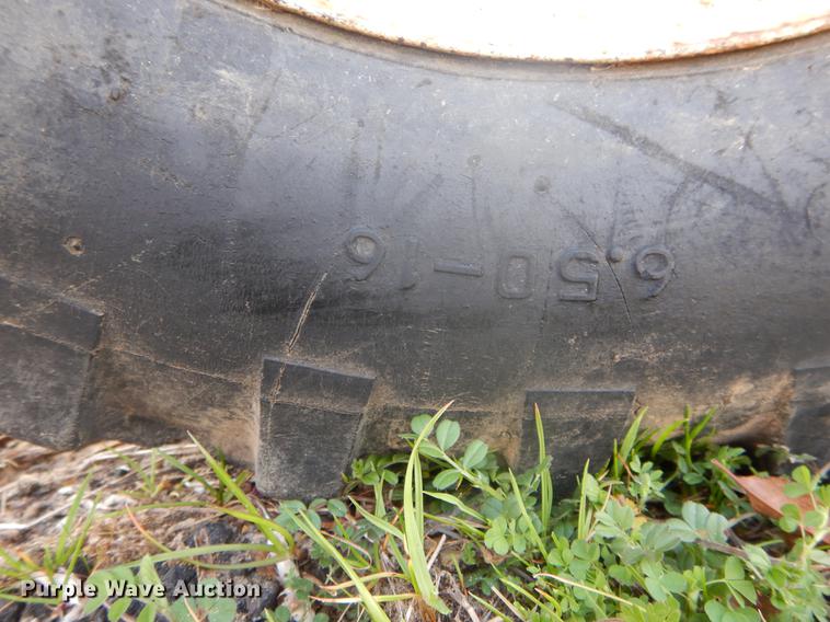 image for item DC0191 Ford 3055 tractor