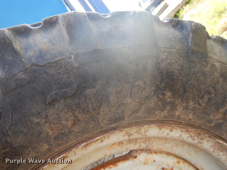 image for item DC0191 Ford 3055 tractor