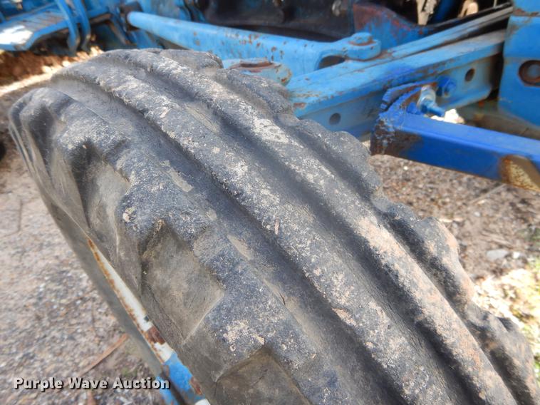 image for item DC0191 Ford 3055 tractor