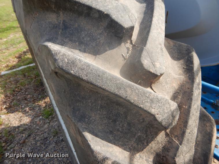 image for item DC0191 Ford 3055 tractor