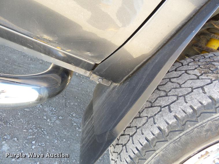 image for item DD2361 2002 Dodge Ram 2500 pickup truck