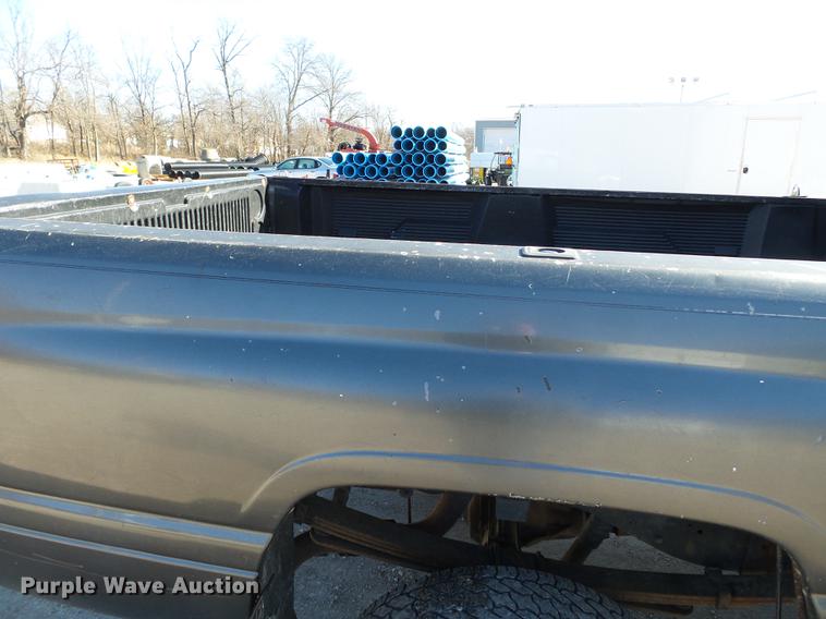 image for item DD2361 2002 Dodge Ram 2500 pickup truck