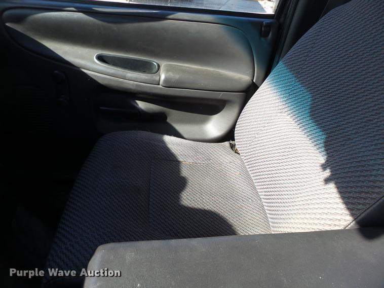 image for item DD2361 2002 Dodge Ram 2500 pickup truck