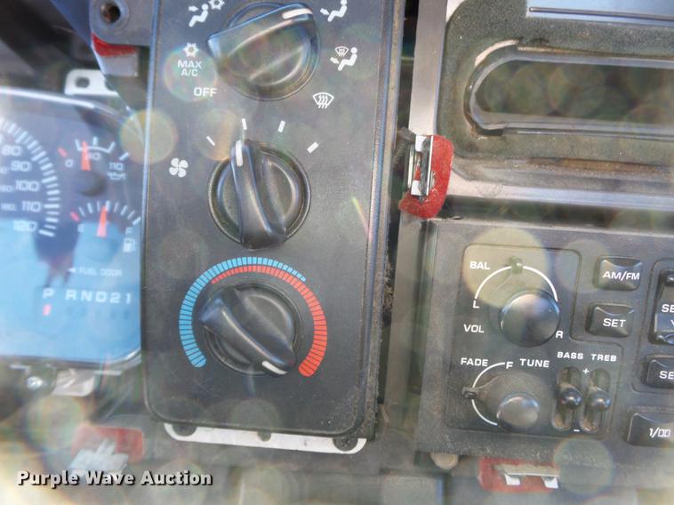 image for item DD2361 2002 Dodge Ram 2500 pickup truck