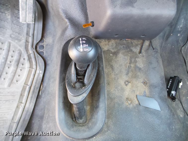 image for item DD2361 2002 Dodge Ram 2500 pickup truck