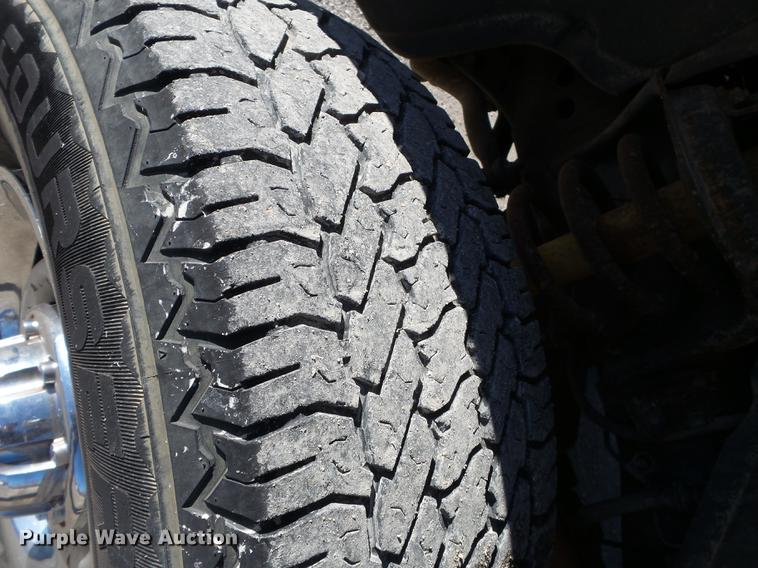 image for item DD2361 2002 Dodge Ram 2500 pickup truck