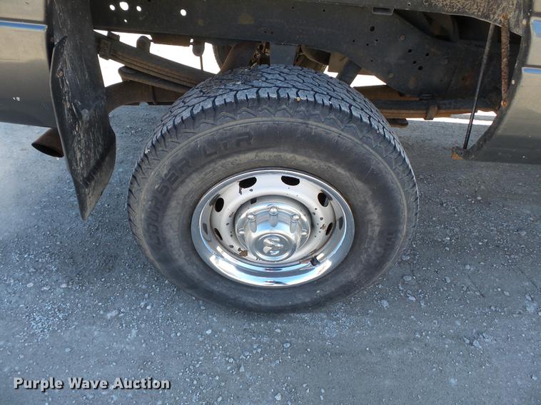 image for item DD2361 2002 Dodge Ram 2500 pickup truck
