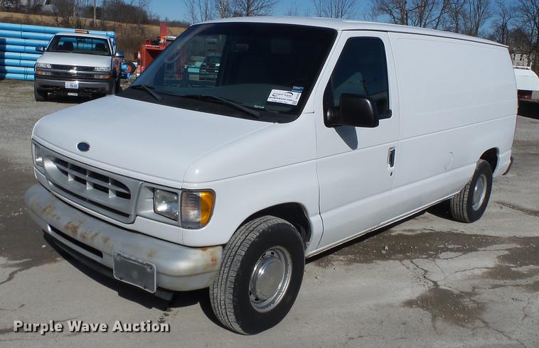 image for item DD2362 2001 Ford E150 van