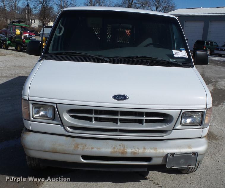 image for item DD2362 2001 Ford E150 van