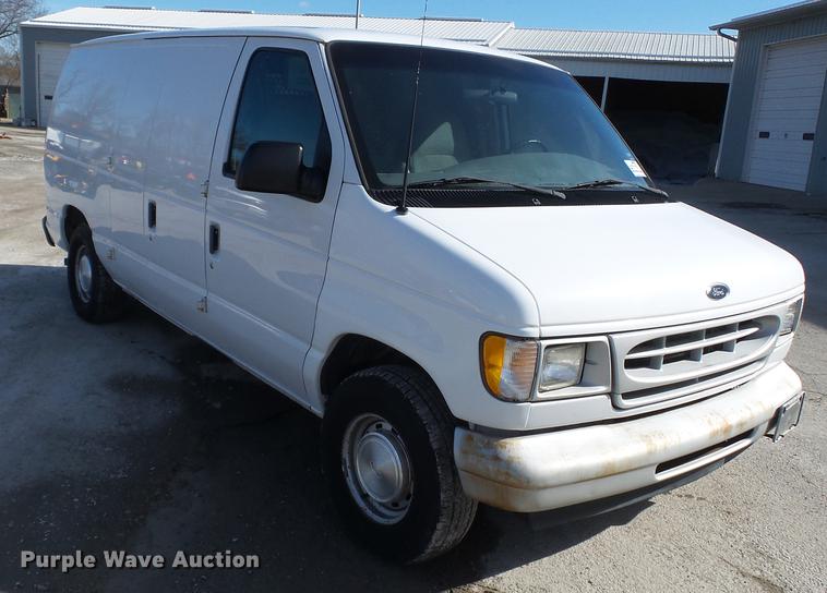 image for item DD2362 2001 Ford E150 van